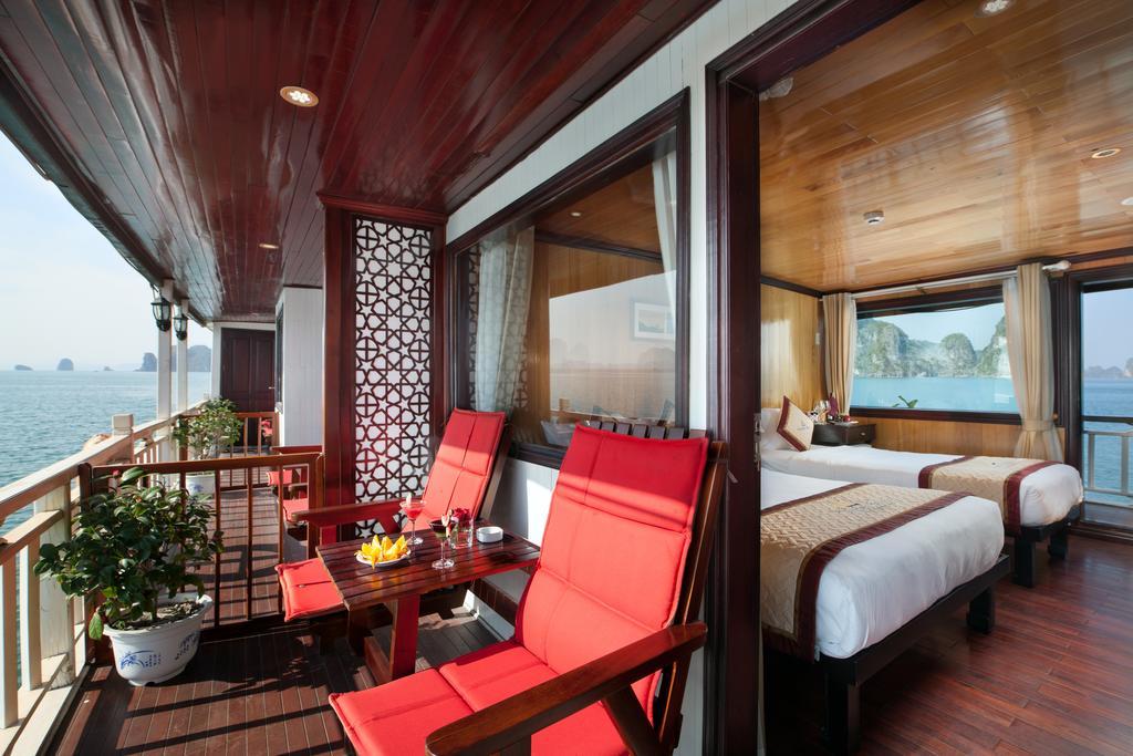 Garden Bay Luxury Cruise Hotel Ha Long Exterior photo