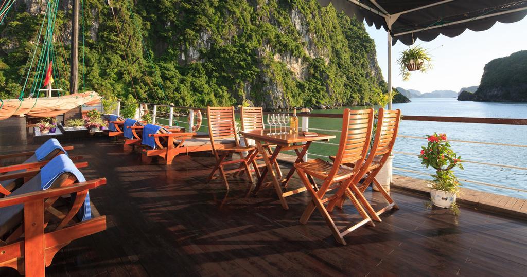 Garden Bay Luxury Cruise Hotel Ha Long Exterior photo